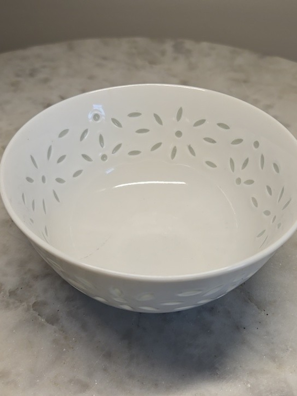 Chinese Fine Porcelain Translucent Rice Pattern Bowl
